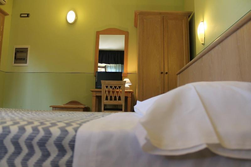 Hotel Cladan Ассизи Экстерьер фото