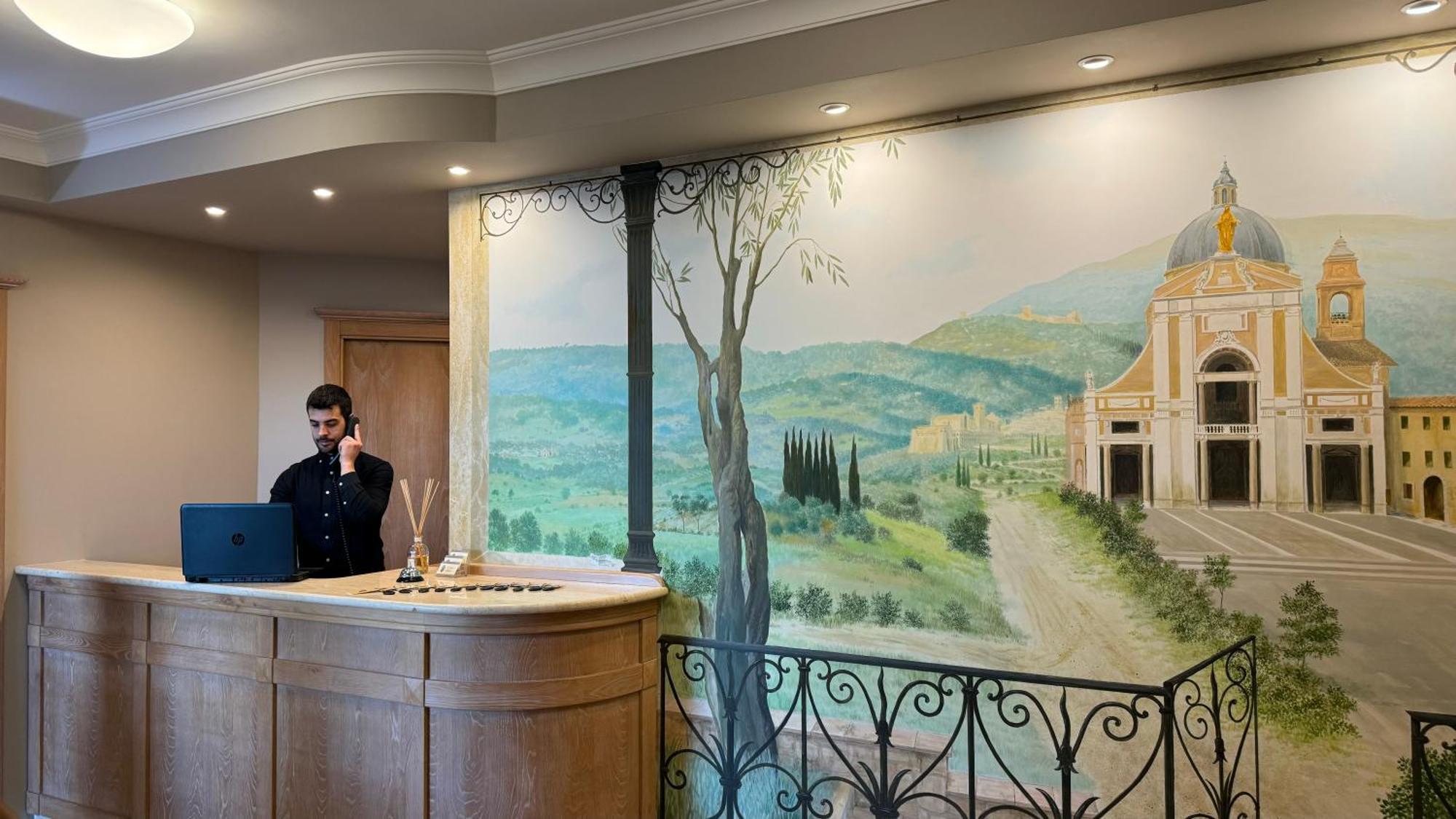 Hotel Cladan Ассизи Экстерьер фото