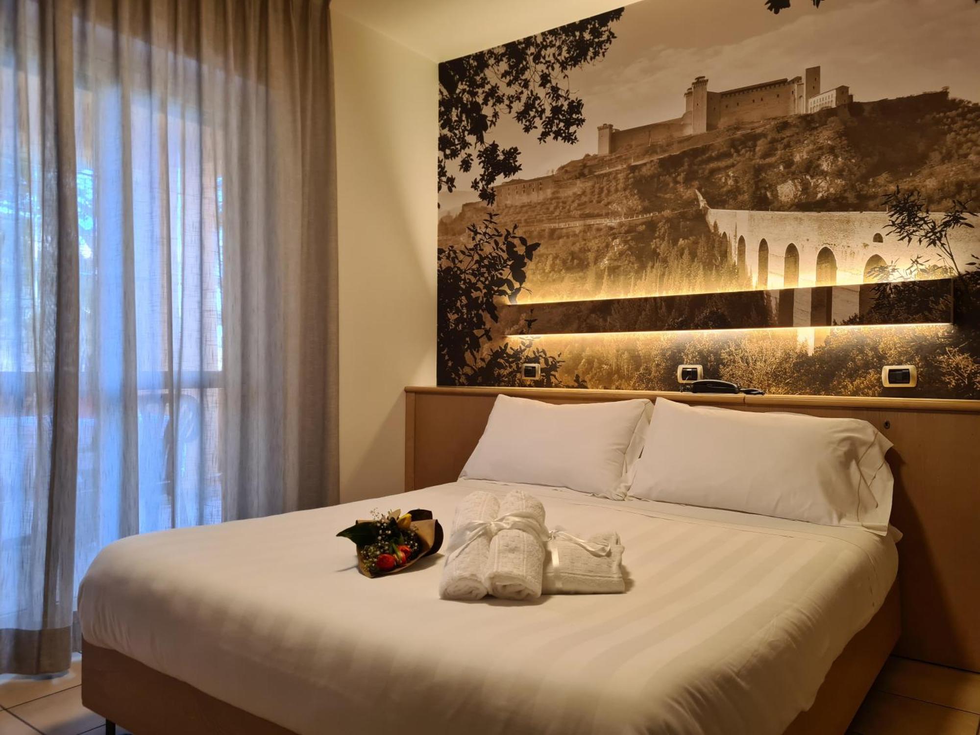 Hotel Cladan Ассизи Экстерьер фото